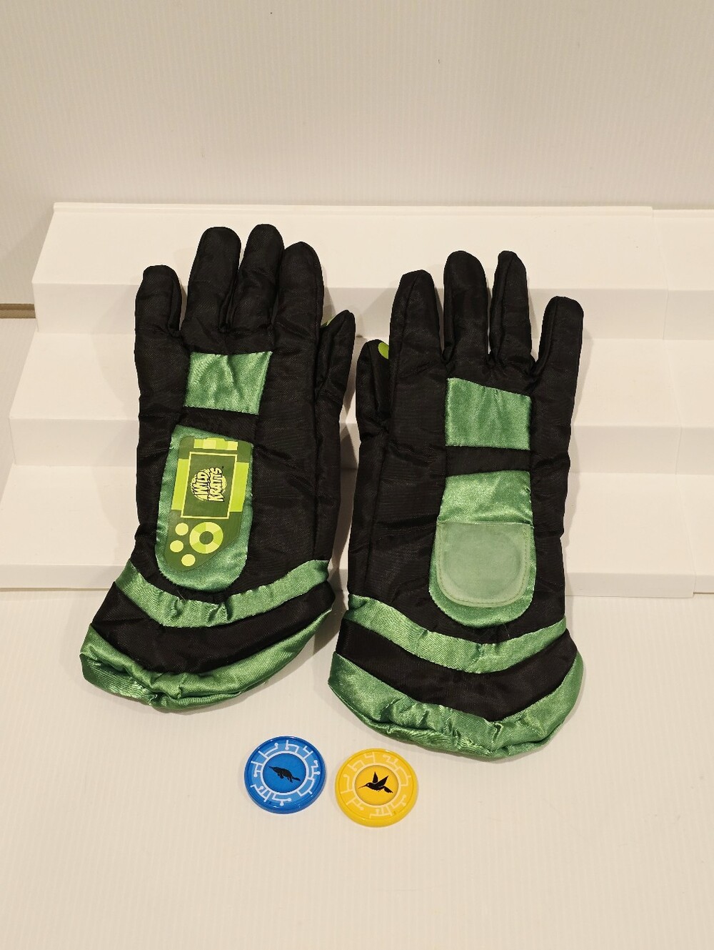 Wild Kratts Green Chris Power Up Gloves and Creature Power Discs Set
